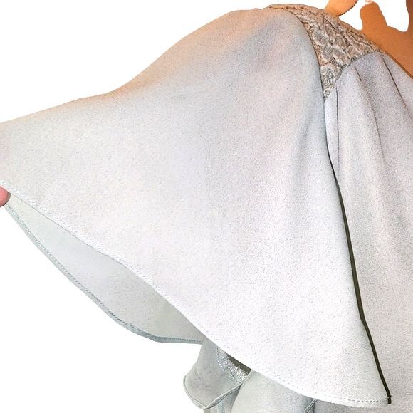 Torrid Mint Green Polyester and Lace Tulip Sleeve Blouse Plus Size 1X - Picture 4 of 13